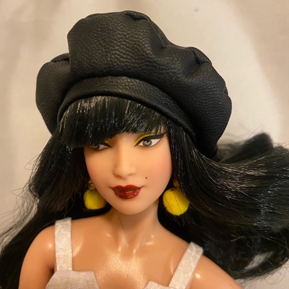 Barbie doll faux leather beret - Picture 1 of 4
